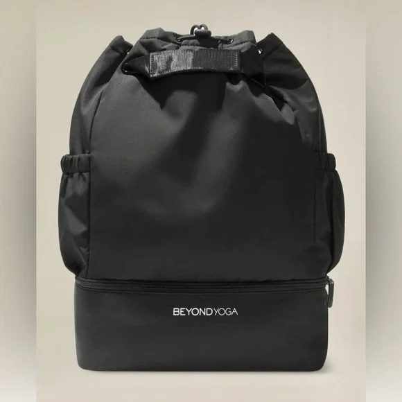 Beyond Yoga, Yoga Gym Bag, Drawstring Tote Backpack Bag Carry-All Bag Black - Picture 1 of 11